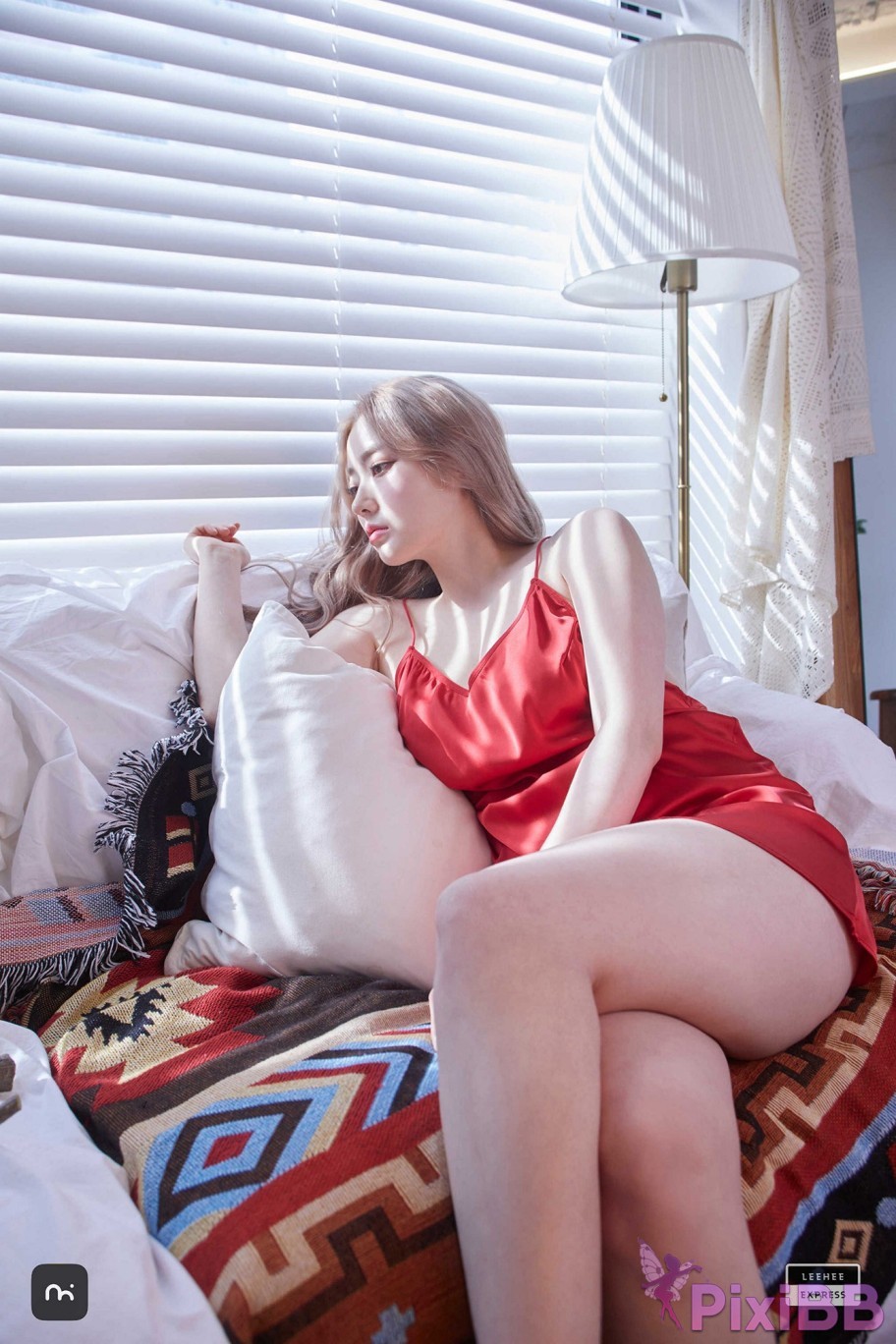 LE LEDG 246 Jeong Ah PixiBB.COM 001