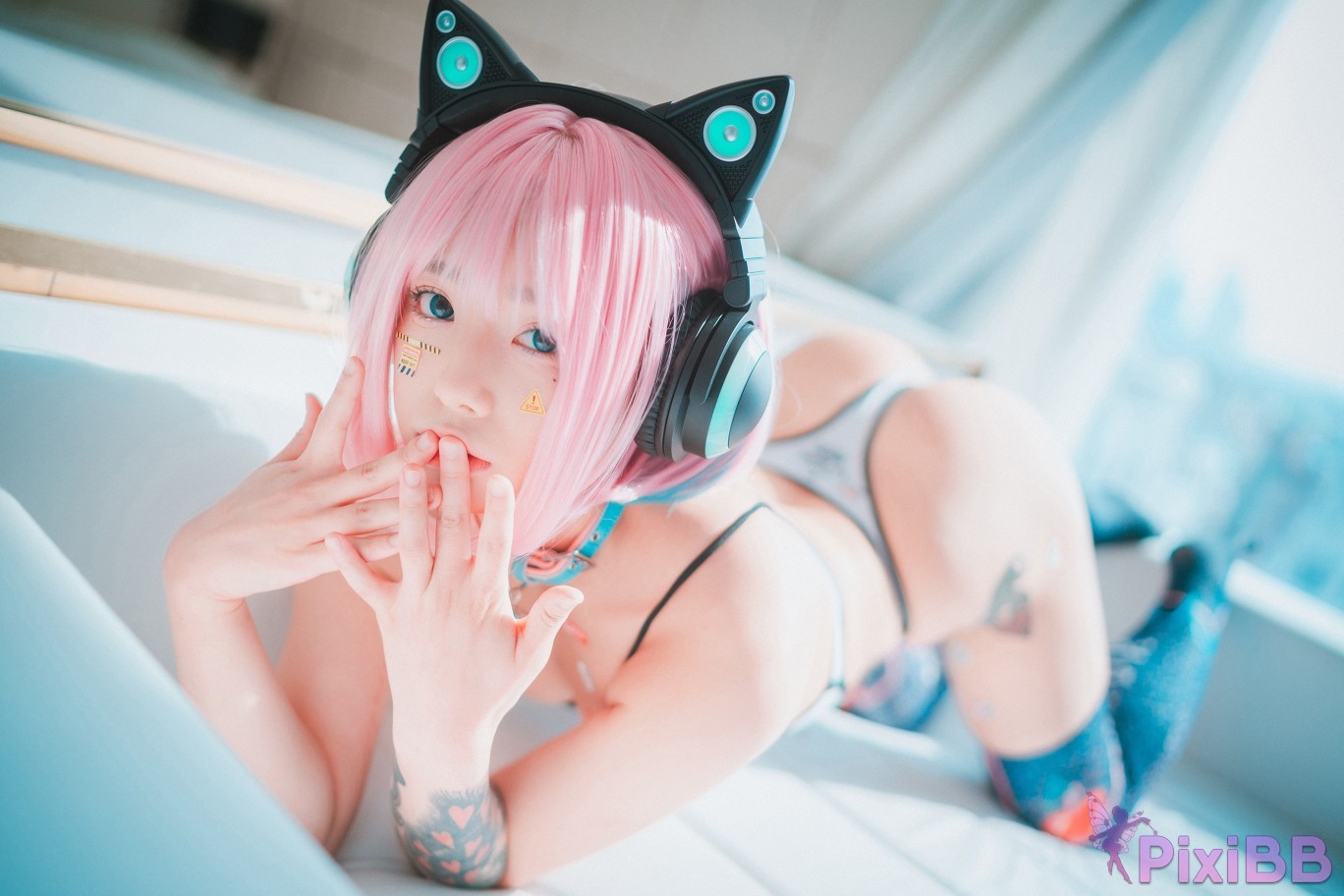 DJAWA Photo Maruemon Caution Girl vs Athletic Girl PixiBB.COM 014