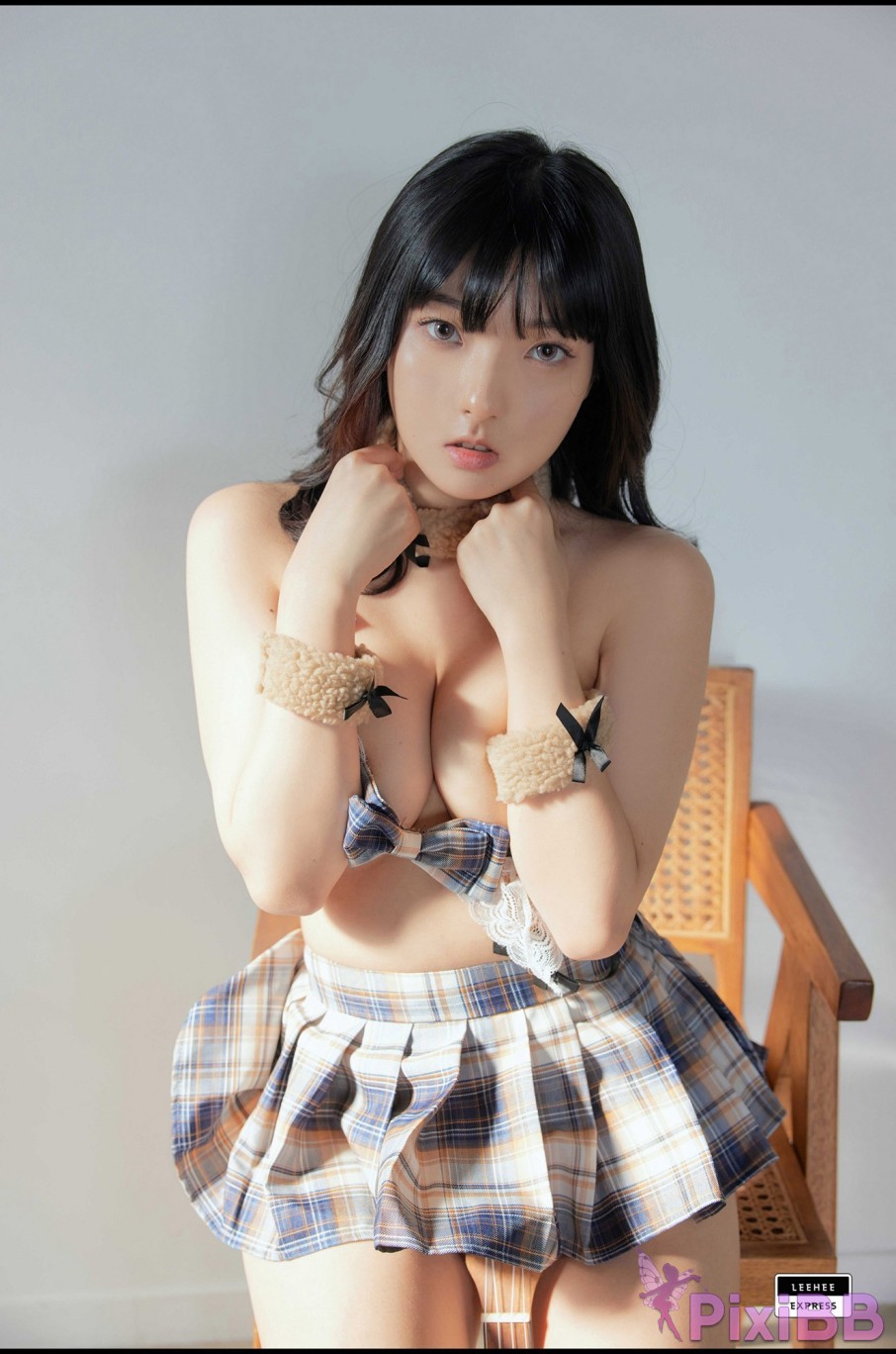 LE LEFM 015 Hansom PixiBB.COM 028